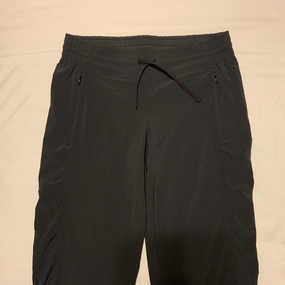 NWOT Athleta La Viva Capri Crop pant - Picture 4 of 10